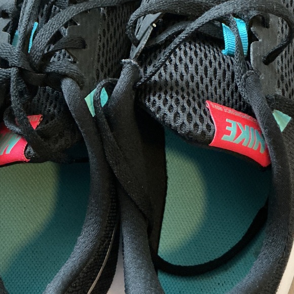 Nike Flex Experience RN 6 Black Mesh Sneakers Womens Sz 9.5 #881805-010 - Picture 4 of 5